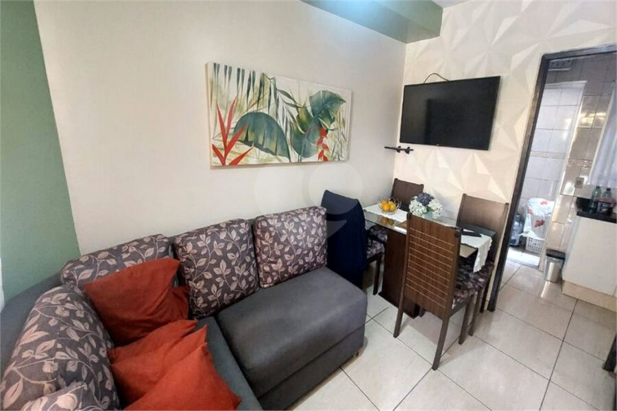 Sobrado a venda em Condominio fechado 80m 02 dormitórios 01 vaga