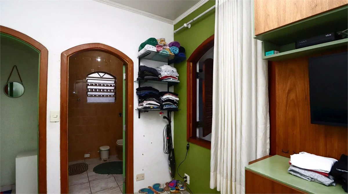 Casa à venda com 5 quartos, sendo 2 suítes,  em Vila Sônia, São Paulo, SP