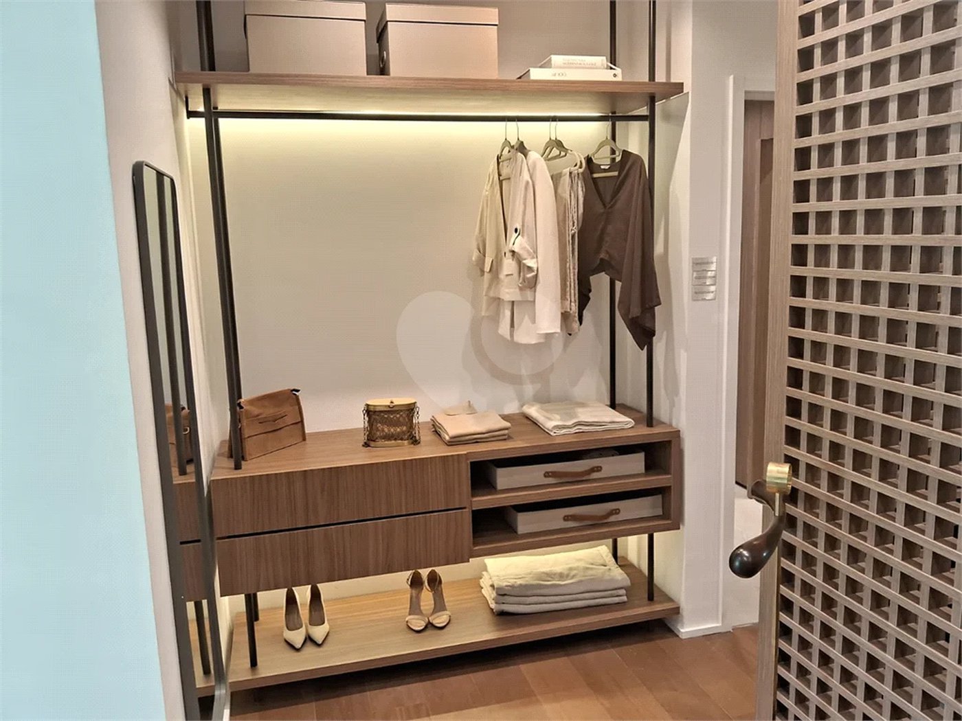 Apartamento à venda com 3 suítes em Moema, São Paulo, SP