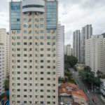 Cobertura de 240m² à venda em Moema - 04 Dorm sendo 02 suítes e 04 vagas.