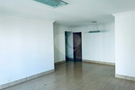 Apartamento de 130m2 à venda com 3 dormitórios e 2 vagas no Campo Belo