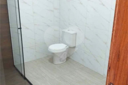 Casa térrea em Araraquara/SP.