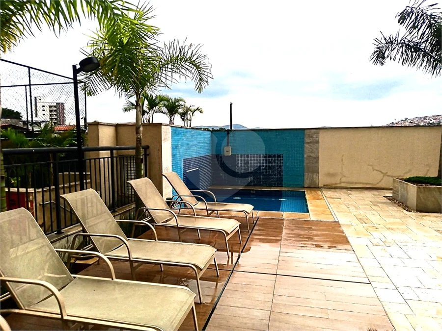 Apartamento à venda com 38m² e 1 dormitório, localizado no bairro Jardim Flor da Montanha.