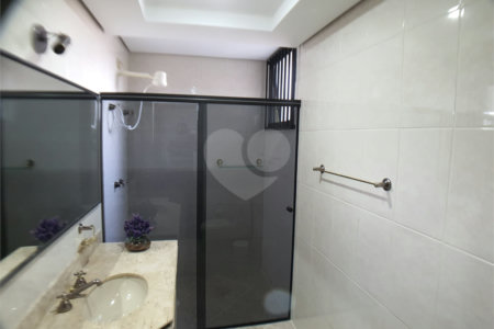 Apartamento no Edíficio Alexandre Previeiro