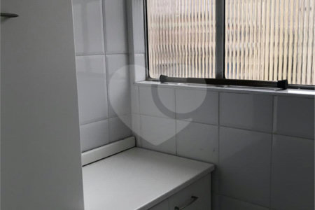 Apartamento 2 dormitórios à venda na Vila mariana.
