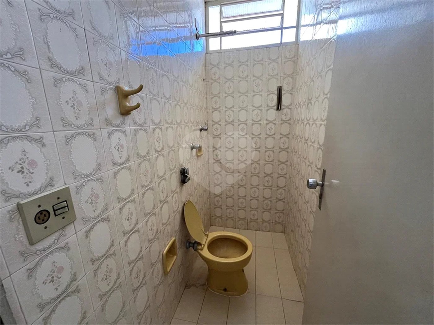 Excelente imóvel no bairro alto. Oportunidade comercial!