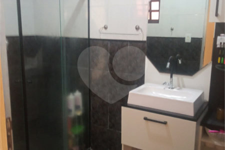 Casa com 60m², 2 dormitórios, 2 vagas, à venda na Vila Fachini