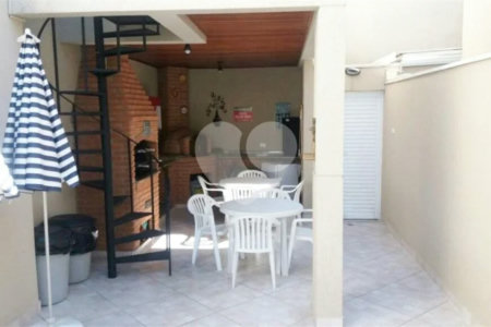Lindo Sobrado em Condomínio