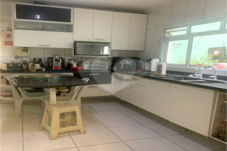 Sobrado na Saúde de 150m2 com 4 dormitórios para venda