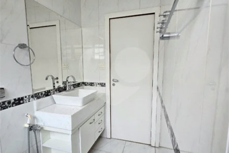 Sobrado Residencial em Vila Mariana