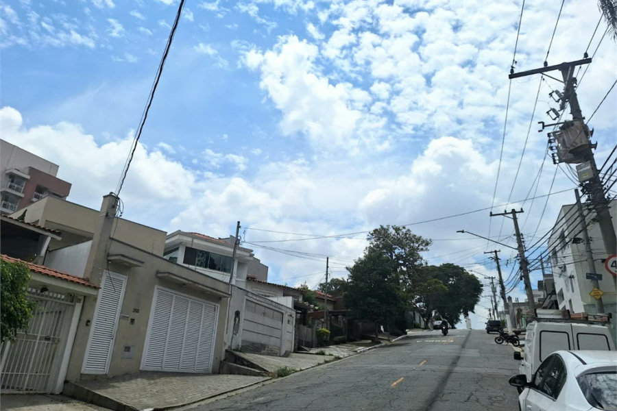 APTO CASA VERDE