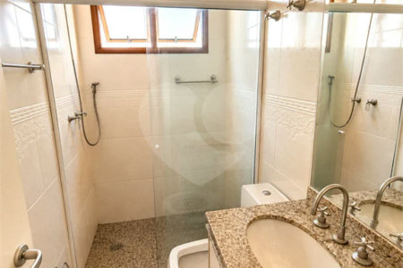 Excelente apartamento à venda na Vila Reg. Feijó