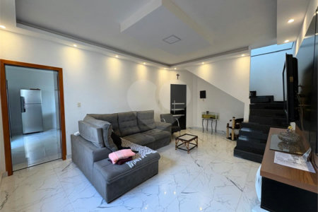 CASA A VENDA N EMBARÉ