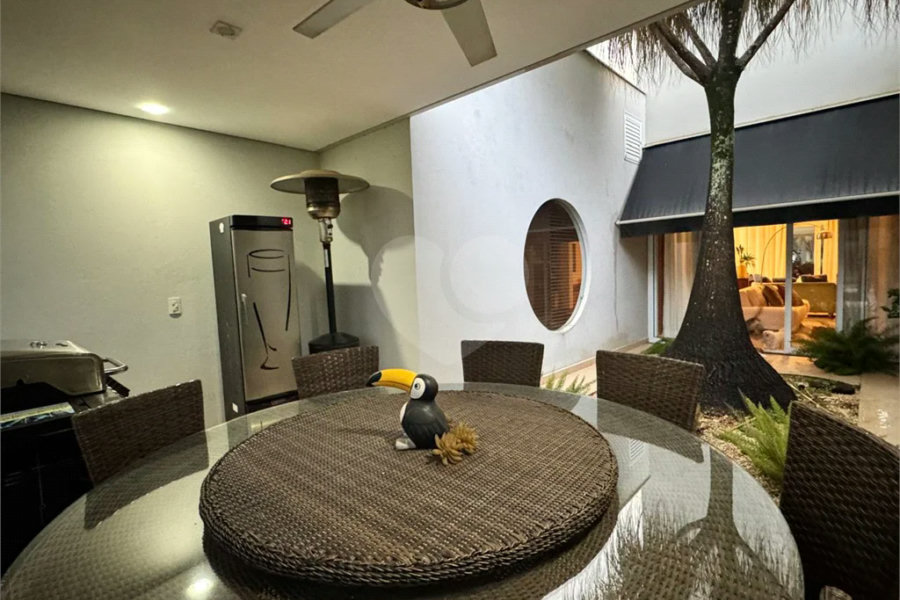 Casa térrea de alto padrão no Park Campestre 1