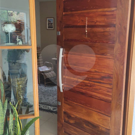 casa com area de lazer a venda