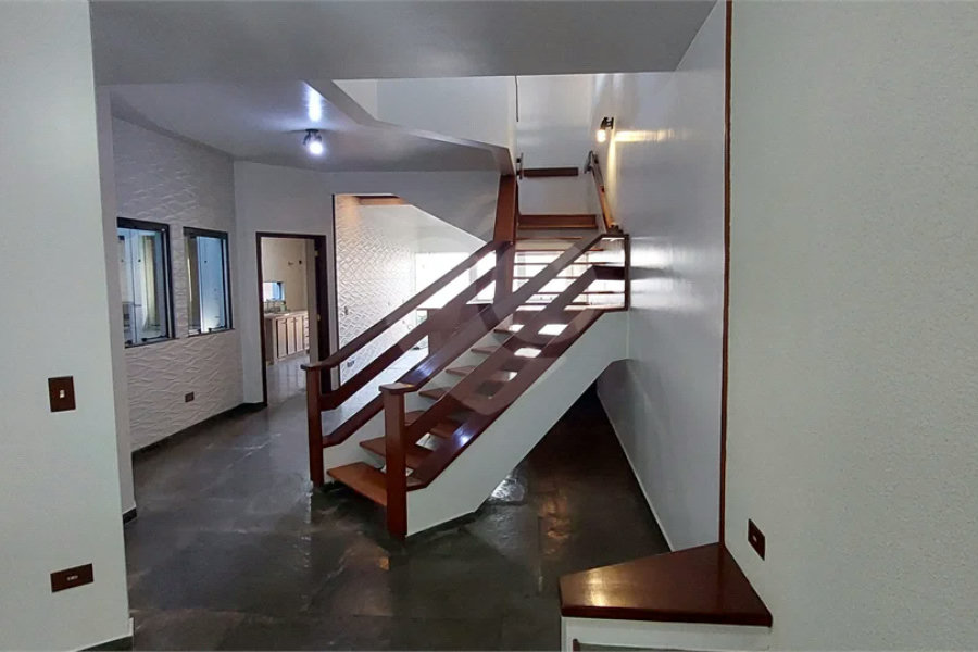 SOBRADO COM DESIGN EXCLUSIVO E LAZER COMPLETO 3 DORMITÓRIOS SENDO 1 SUÍTE
