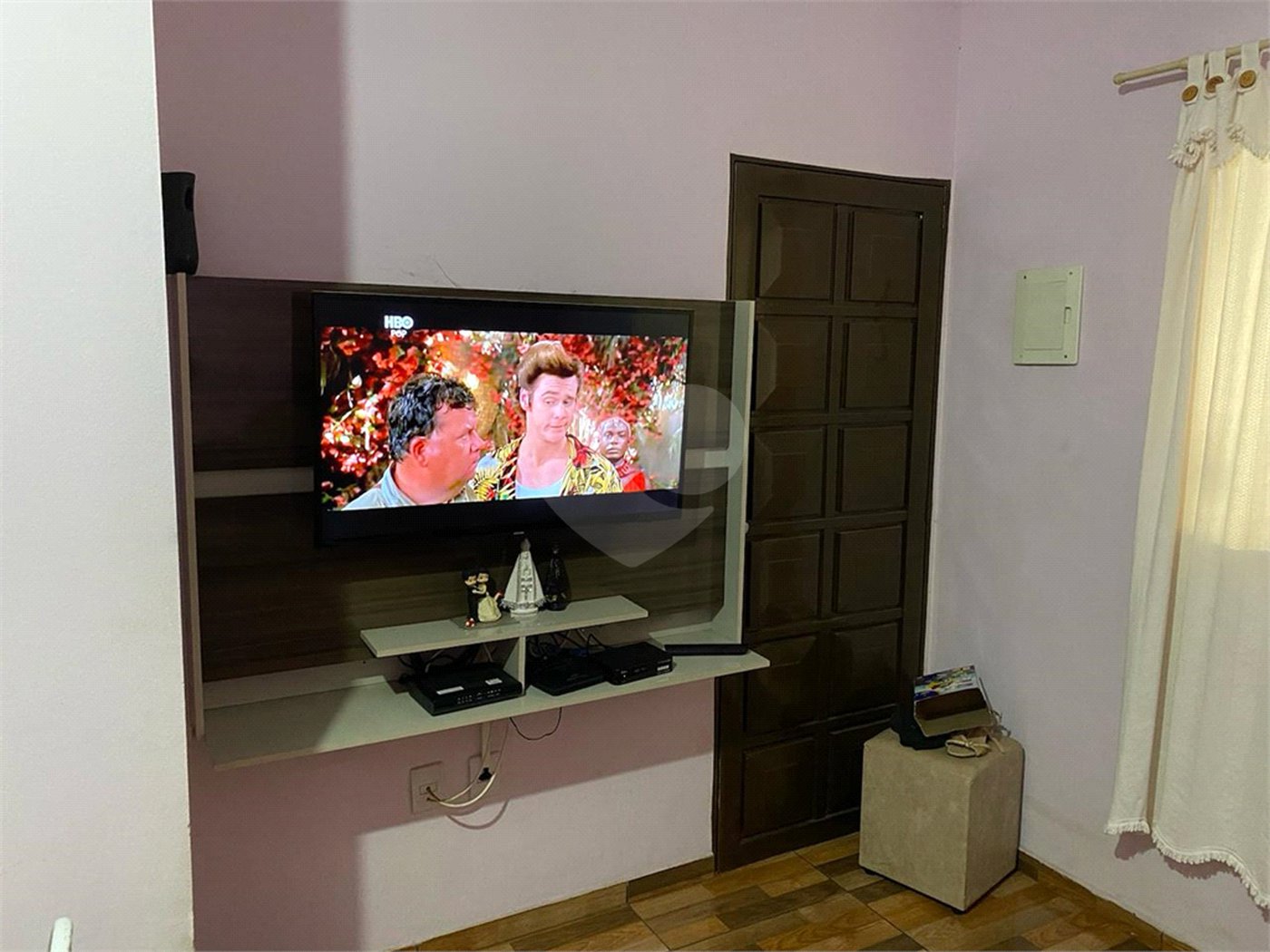 Vende-se casa no Jardim Paulistano 02 dormitórios
