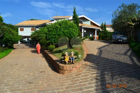 Linda casa para venda em Indaiatuba/SP com pomar.