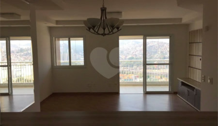 Apartamento à venda com 2 quartos, sendo 1 suíte,  no Centro, São Bernardo do Campo, SP