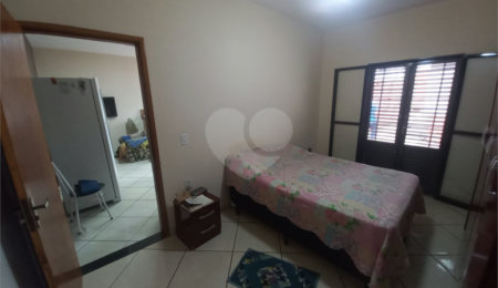 Casa à venda com 1 suíte em Jardim das Torres Prolongamento, São Carlos, SP