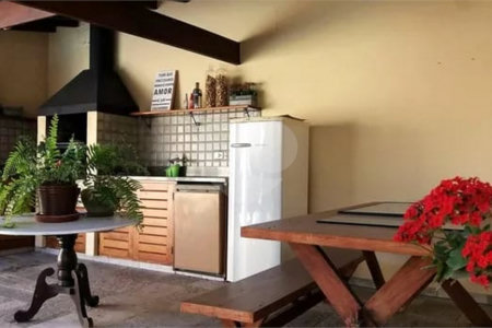 Excelente Sobrado à venda na Saúde c/4 Quartos/4 Vagas de Garagem