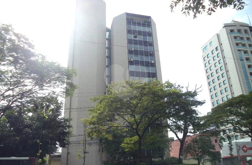 Sala comercial para locação e venda. 204m² AU