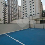 Linda cobertura Duplex om 3 dormitórios, sendo uma suíte com armários e ar condicionado e 2 vagas .