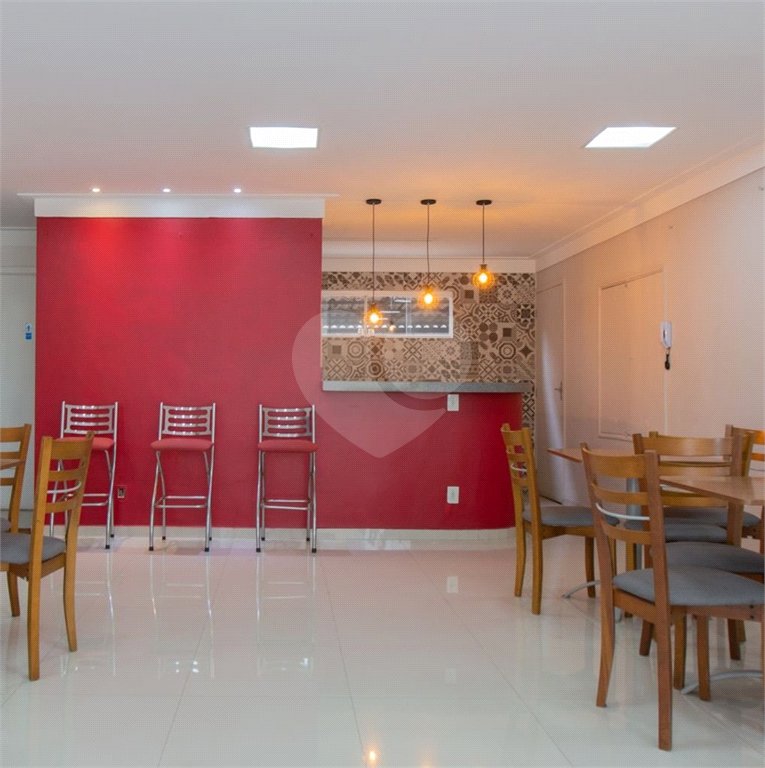 Apartamento de 2 quartos à venda perto do Metrô Paraíso! Excelente localização!