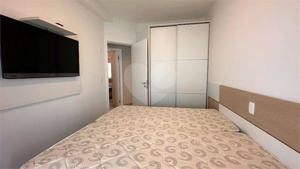 Apartamento à venda com 3 quartos, sendo 1 suíte,  em Riviera de São Lourenço, Bertioga, SP