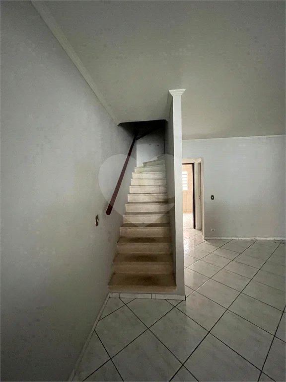 Casa com 125m², 2 dormitórios, 1 vaga, à venda na Vila Harmonia em Guarulhos.