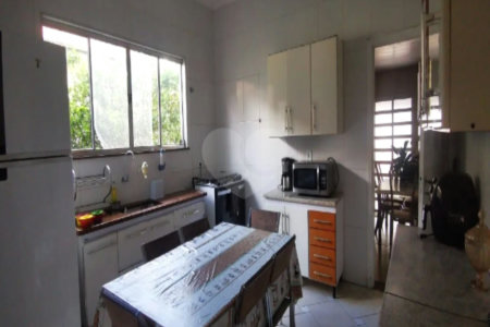 Casa com 130m², 2 quartos, à venda no Cambucí
