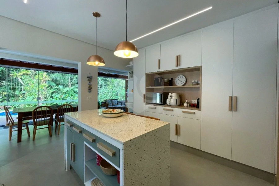 Casa à venda com 4 suítes em Riviera de São Lourenço, Bertioga, SP