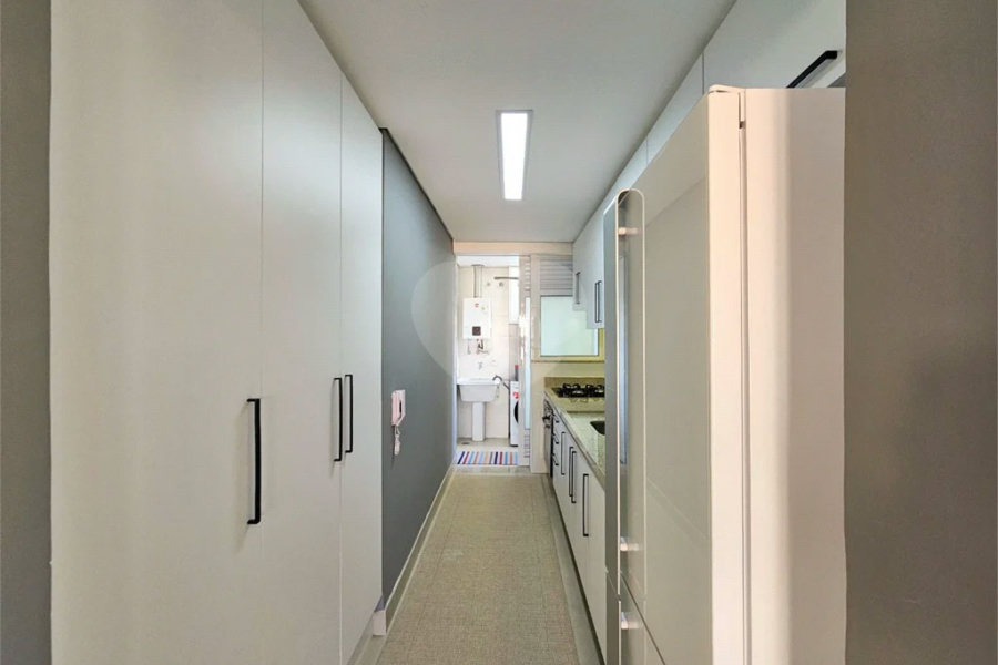 Apartamento à venda com 3 quartos, sendo 2 suítes, em Riviera de São Lourenço, Bertioga, SP