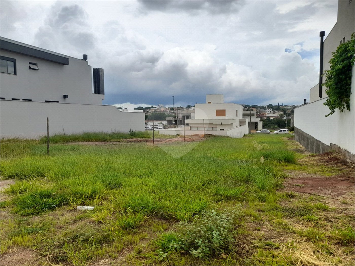 Terreno à Venda no Condomínio Faber IV – São Carlos/SP