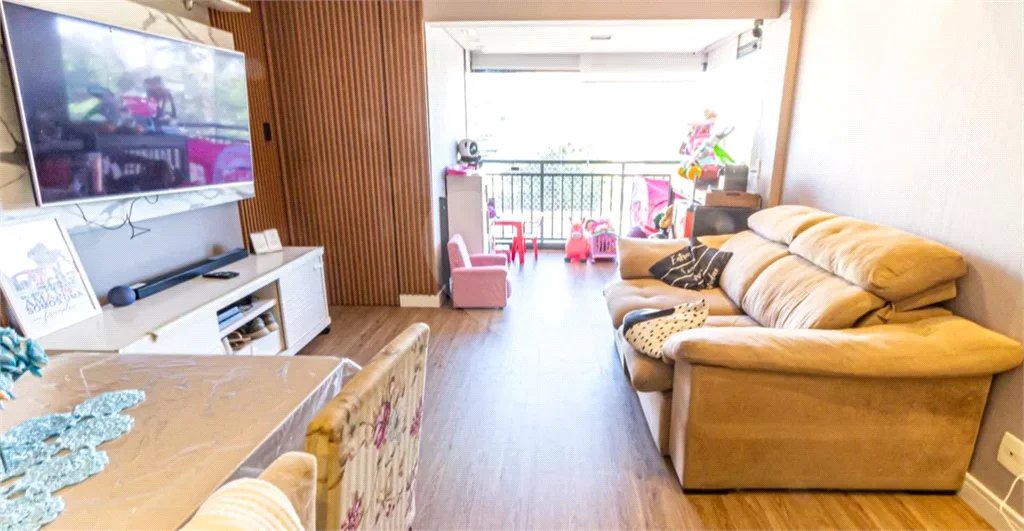 Apartamento à venda na Moóca, 68m², 2 dormitórios, 1 suíte, 1 vaga, ar condicionado, varanda, lazer completo