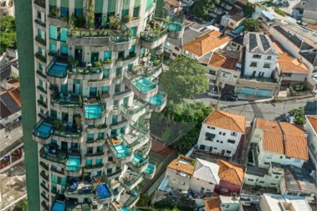 Cobertura a venda na Mooca... Condomínio: SOLAR DOS NOBRES.