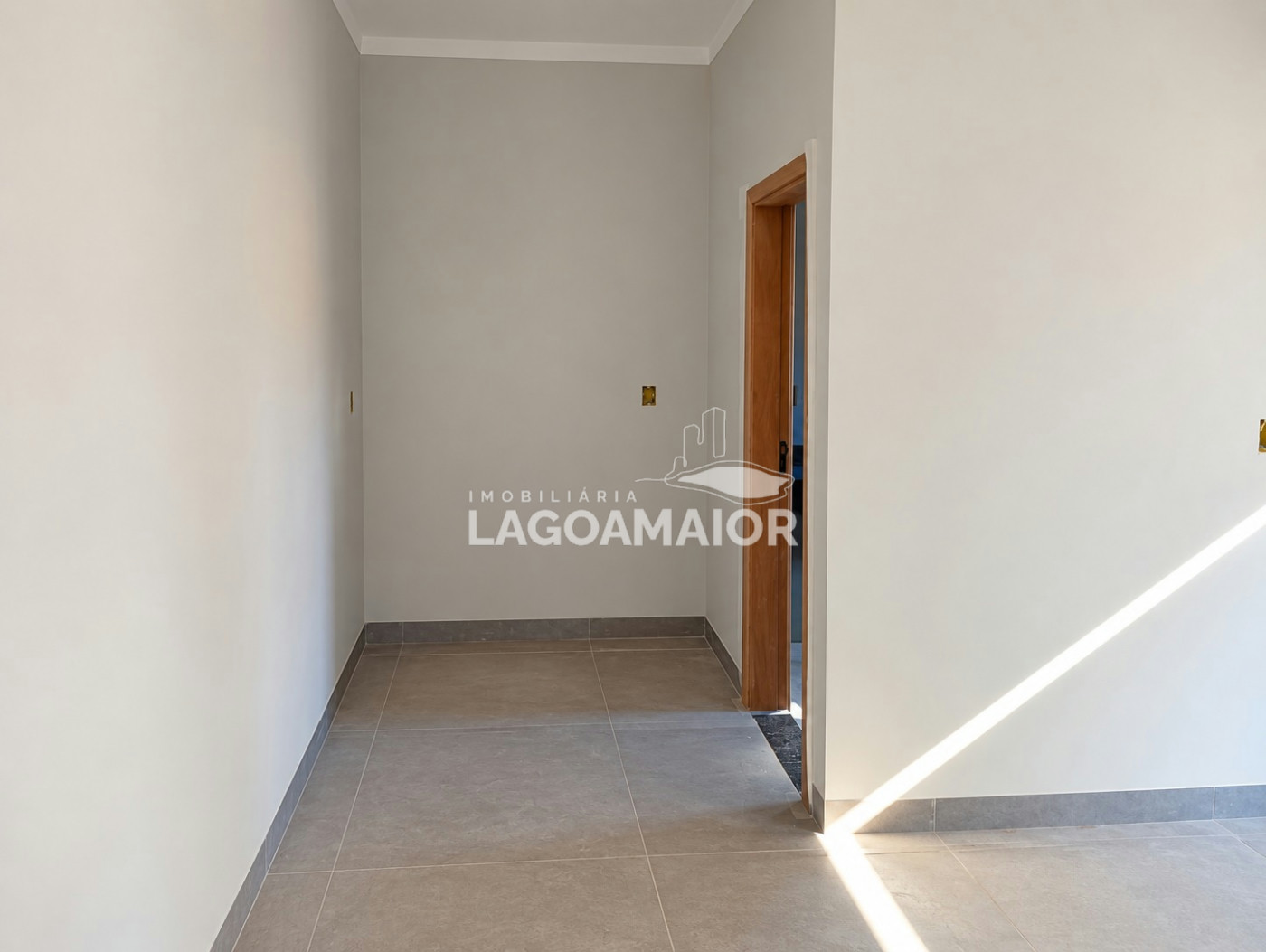 Casa à venda com 3 quartos, sendo 1 suíte, em Bela Vista da Lagoa, Três Lagoas - MS