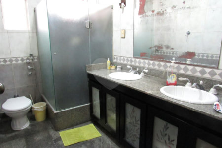 Casa Térrea à venda com 3 quartos, sendo 1 suíte, em Chácara Flora, São Paulo, SP