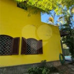Casa com Piscina, Sauna e Edícula em Rua Arborizada no Tremembé