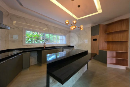 Casa à venda com 4 suítes no condomínio Residencial Jardim Primavera, Louveira - SP