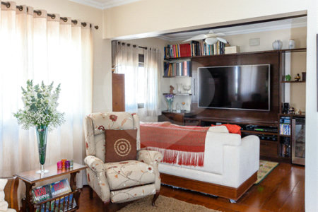 Apartamento à venda na Vila Mariana com 4 dormitórios