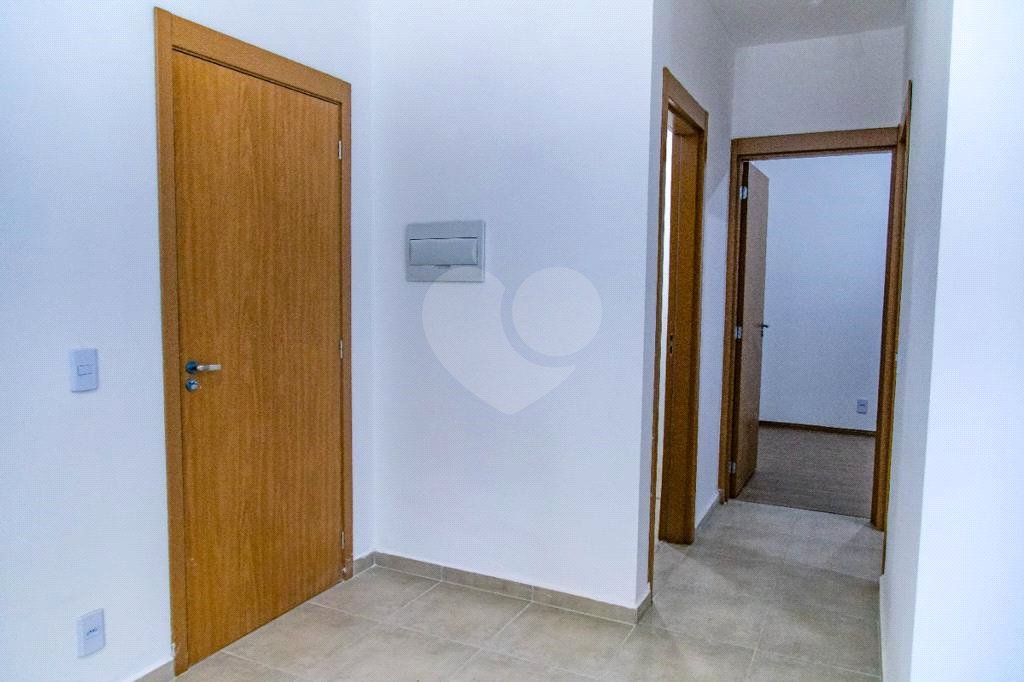 Apartamento novo para venda no condomínio Reserva dos Pinhais.