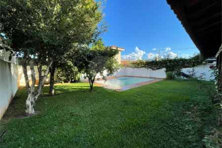 CASA CONDOMINIO DAMHA II