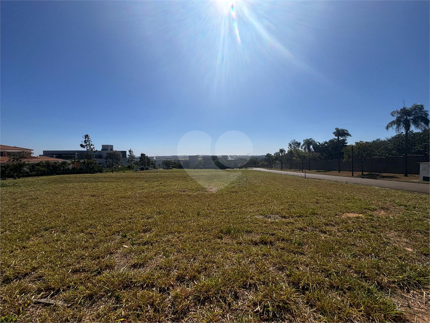 Terreno para venda no condomínio de alto padrão Damha Golf
