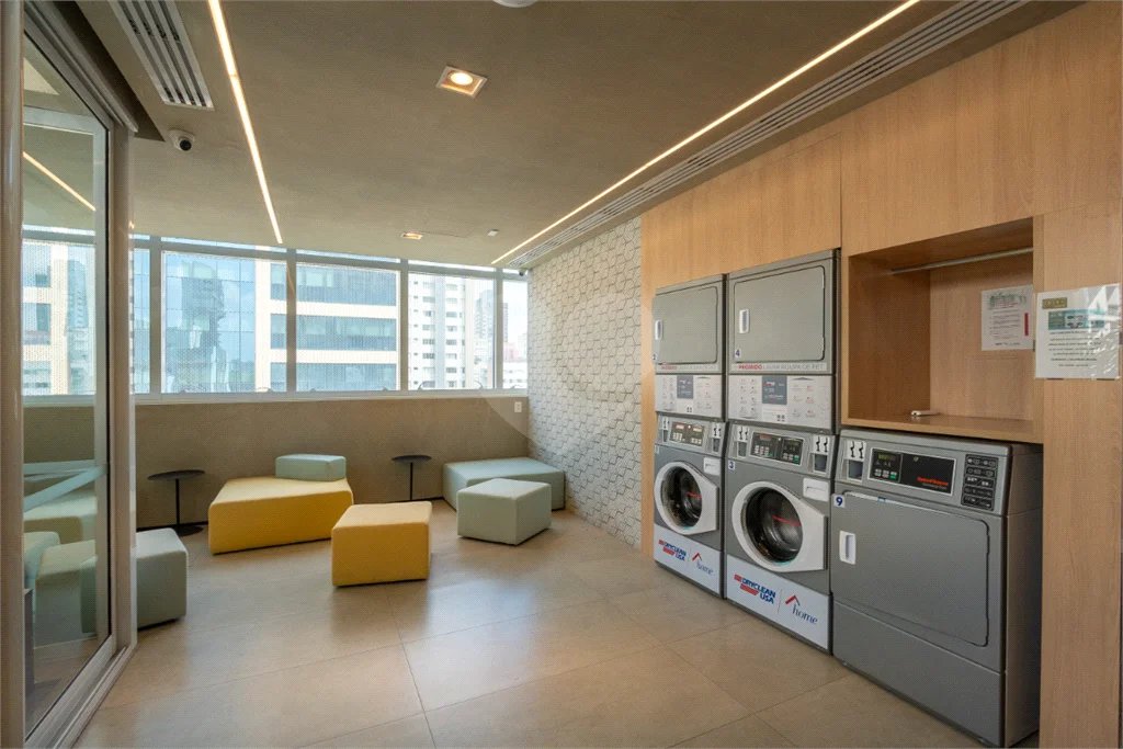 Apartamento à venda com 1 quarto em Moema, São Paulo, SP