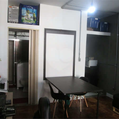 APARTAMENTO TODO REFORMADO!! 1 dormitório. Bairro da Bela Vista. Área Útil: 36 m².