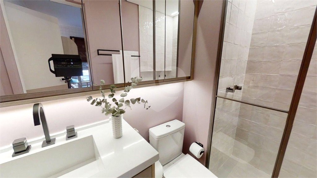 Apartamento novo com 02 Dormitórios e uma Suíte.