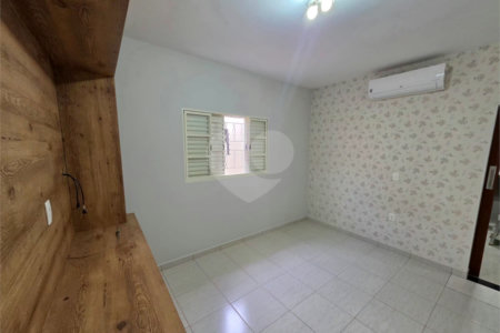 Sobrado 3 quartos 1 suíte e área de lazer