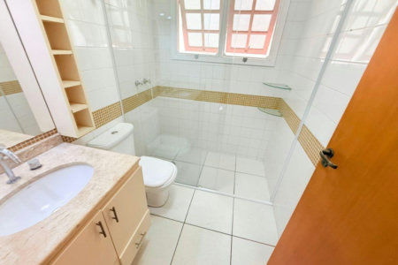Casa à venda com 3 quartos, sendo 1 suíte,  em Jardim Olympia, São Paulo, SP