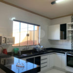 Casa à venda com 4 quartos, sendo 1 suíte, em Jardim Cruzeiro do Sul, São Carlos, SP